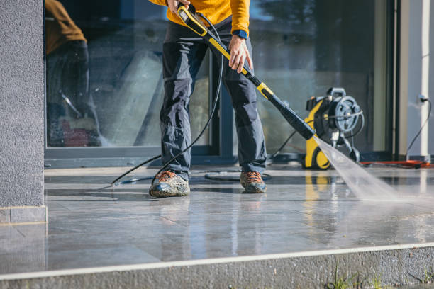East Moline, IL Pressure Washing Services Company